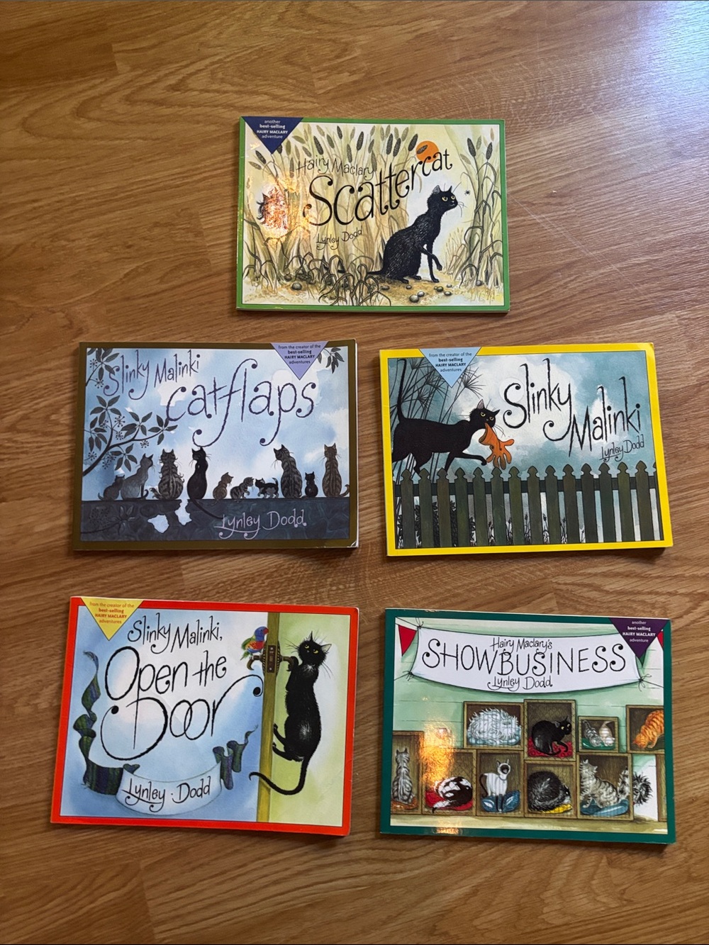 Slinky Malinki Book Set